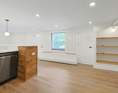 12 Shadyside Avenue - Photo Thumbnail 27