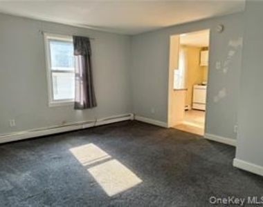 26 E Main Street - Photo Thumbnail 2