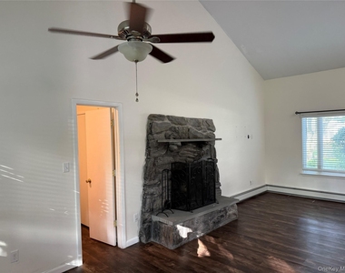 9 Stratford Road - Photo Thumbnail 7
