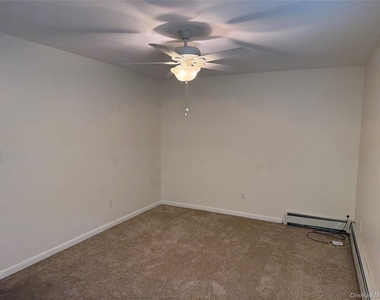 9 Stratford Road - Photo Thumbnail 14