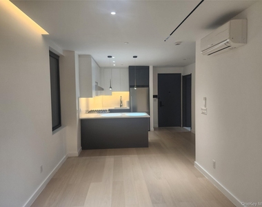 108-15 72 Avenue - Photo Thumbnail 15