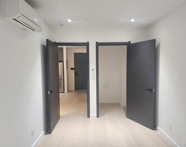 108-15 72 Avenue - Photo Thumbnail 21