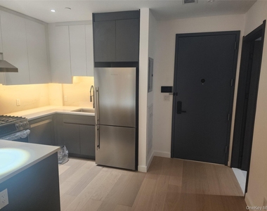 108-15 72 Avenue - Photo Thumbnail 6