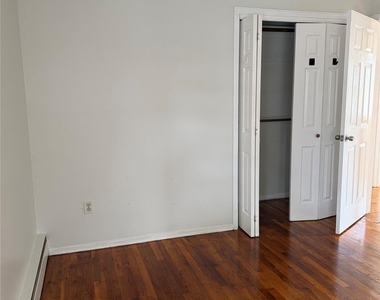 7 Jefferson Avenue - Photo Thumbnail 8