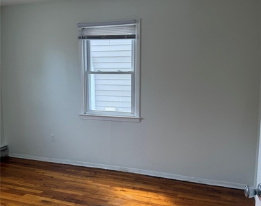 7 Jefferson Avenue - Photo Thumbnail 11