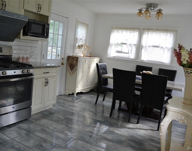 7 Grand Haven Drive - Photo Thumbnail 5