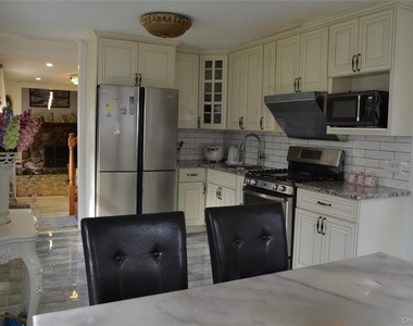 7 Grand Haven Drive - Photo Thumbnail 6