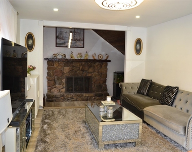 7 Grand Haven Drive - Photo Thumbnail 2