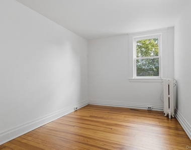 82 Quinby Avenue - Photo Thumbnail 24
