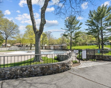 105 Village Road - Photo Thumbnail 14