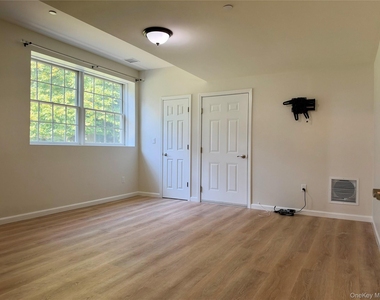 39 Waterview Drive - Photo Thumbnail 4