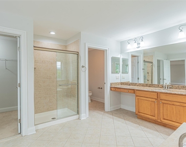 86 Victoria Drive - Photo Thumbnail 24