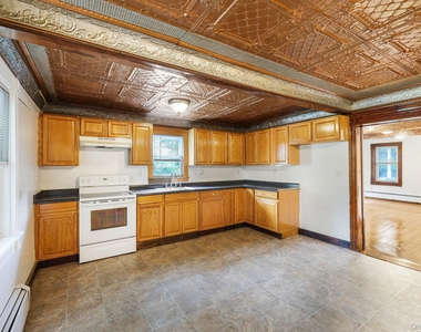 708 Burlingham Road - Photo Thumbnail 8