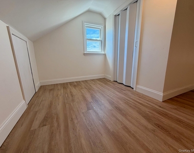 8 Michel Avenue - Photo Thumbnail 18