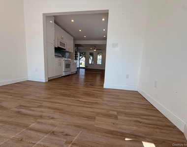 8 Michel Avenue - Photo Thumbnail 32