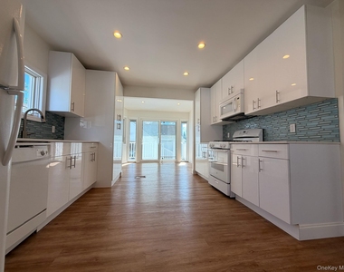 8 Michel Avenue - Photo Thumbnail 12