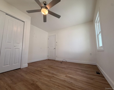 8 Michel Avenue - Photo Thumbnail 38