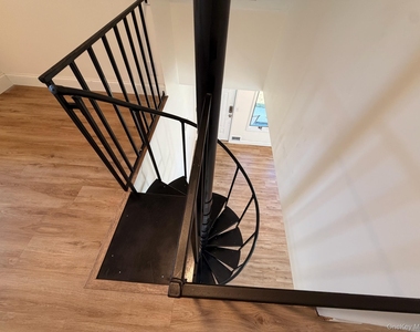 8 Michel Avenue - Photo Thumbnail 26
