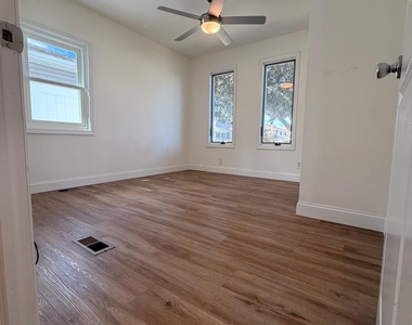 8 Michel Avenue - Photo Thumbnail 37