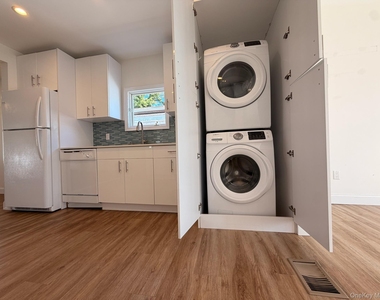 8 Michel Avenue - Photo Thumbnail 30