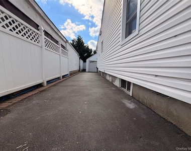 8 Michel Avenue - Photo Thumbnail 28
