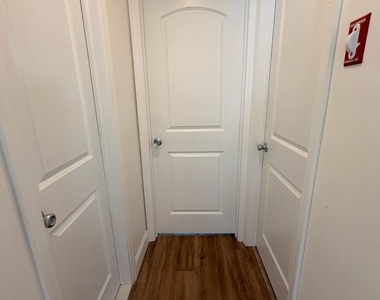 8 Michel Avenue - Photo Thumbnail 33