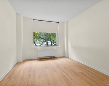 35 N Chatsworth Avenue - Photo Thumbnail 16