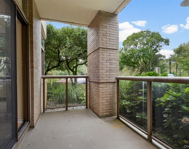 35 N Chatsworth Avenue - Photo Thumbnail 8