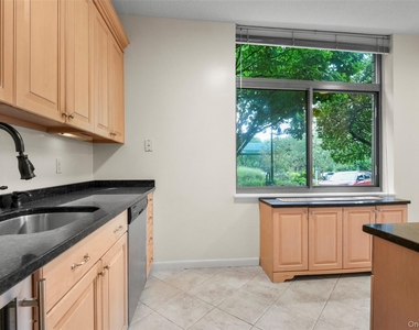 35 N Chatsworth Avenue - Photo Thumbnail 10