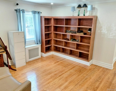 6720 Austin Street - Photo Thumbnail 2