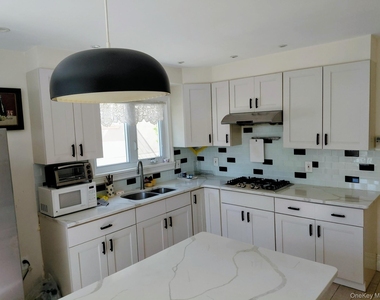6720 Austin Street - Photo Thumbnail 5