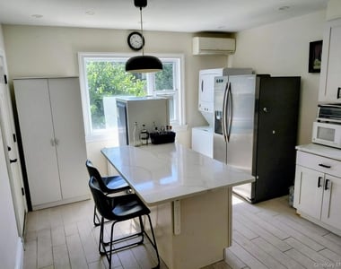 6720 Austin Street - Photo Thumbnail 4