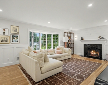 67 Heatherdell Road - Photo Thumbnail 3