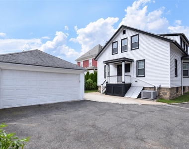 218 Second Avenue - Photo Thumbnail 20