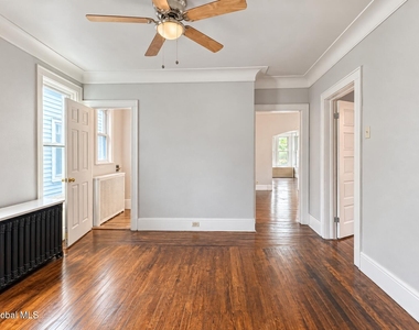 359-361 Forest Avenue - Photo Thumbnail 1