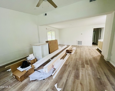 21 Carr Road - Photo Thumbnail 5