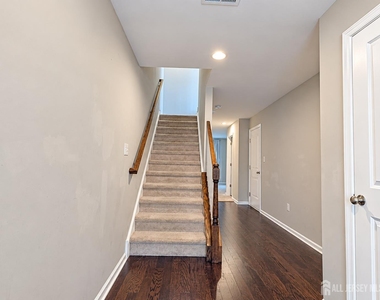 1607 Hights Farm Road - Photo Thumbnail 1