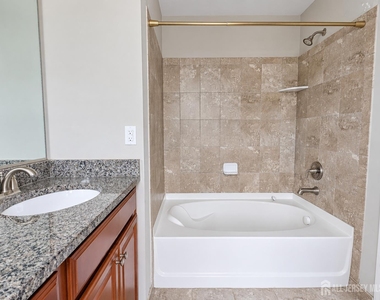 1607 Hights Farm Road - Photo Thumbnail 12