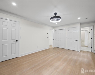 1058 Hoffman Road - Photo Thumbnail 26