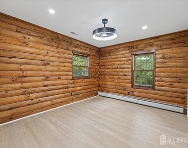 1058 Hoffman Road - Photo Thumbnail 35