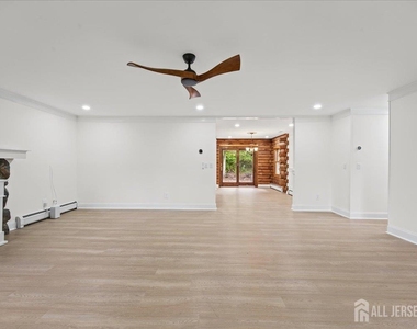 1058 Hoffman Road - Photo Thumbnail 7