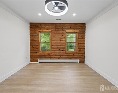 1058 Hoffman Road - Photo Thumbnail 31