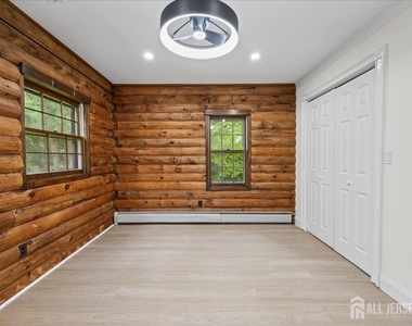 1058 Hoffman Road - Photo Thumbnail 36