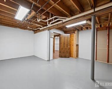 1058 Hoffman Road - Photo Thumbnail 47