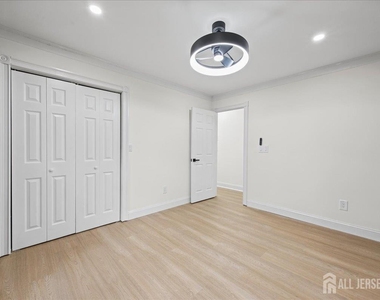 1058 Hoffman Road - Photo Thumbnail 37