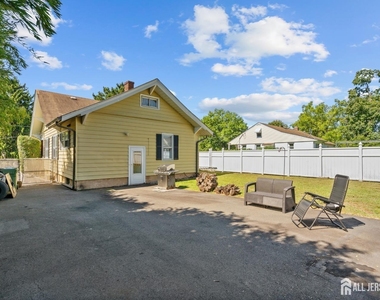 23 Reed Street - Photo Thumbnail 19