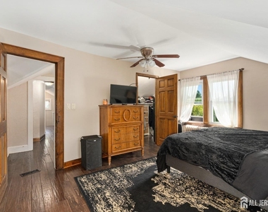 23 Reed Street - Photo Thumbnail 11