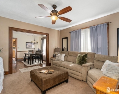 23 Reed Street - Photo Thumbnail 4