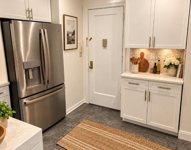 168 W 86th Street - Photo Thumbnail 4