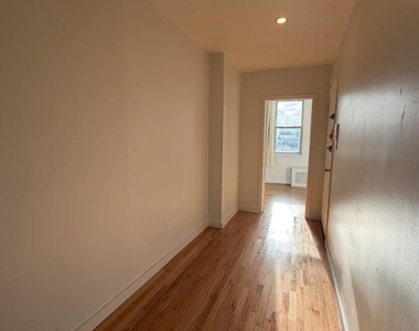 273 Pleasant Avenue - Photo Thumbnail 3